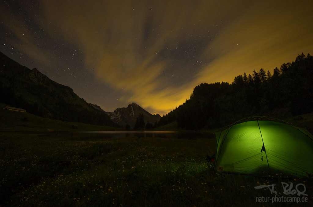 Wolken ziehen den Vorhang zu und verdecken den Blick auf den Sternenhimmel